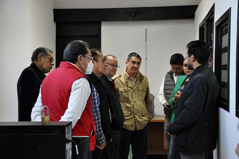 PIDE CARLOS A TRABAJADORES DEL CDE ENTREGA Y COMPROMISO PEÑA