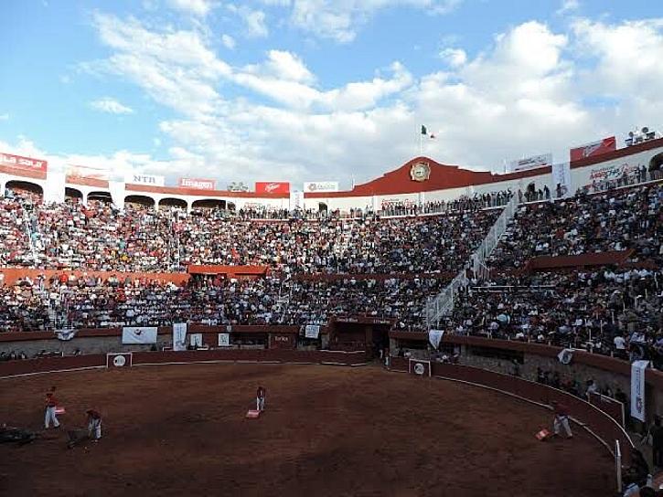 PIDE EMPRESARIO CONSIDERAR GANADERÍAS Y TOREROS ZACATECANOS EN FENAZA 2022