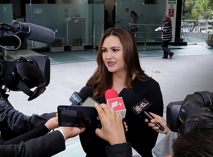 PIDE GEOVANNA BAÑUELOS GARANTIZAR MEDICAMENTOS A PACIENTES CON SIDA