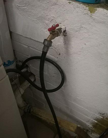 PIDEN ABASTO DE AGUA POTABLE EN LA COLONIA PLAN DE AYALA, EN FRESNILLO 