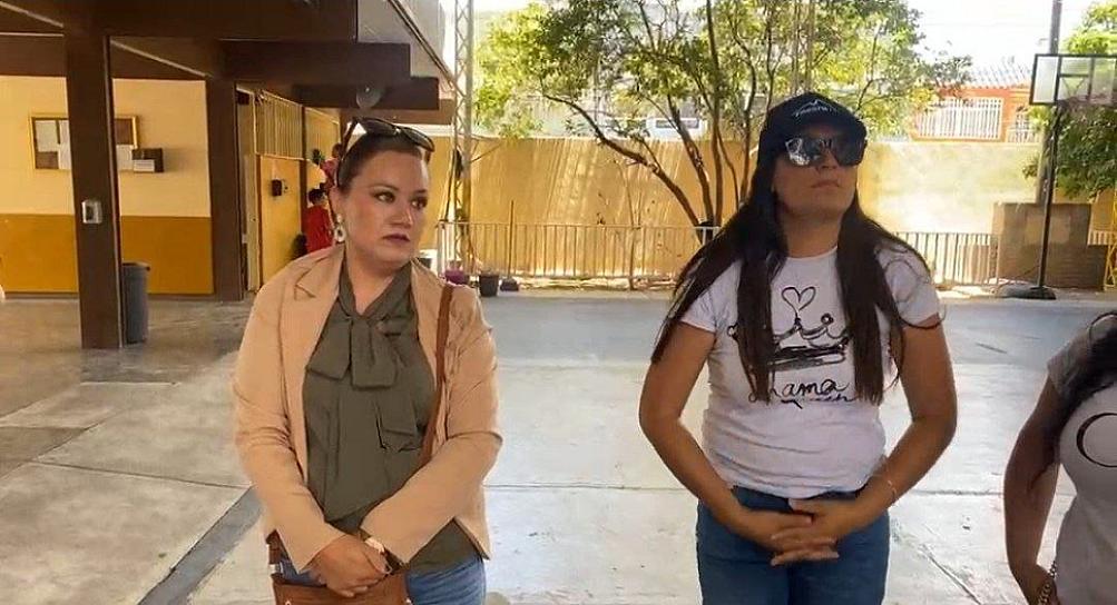 PIDEN CAMBIO DE DOCENTE POR VIOLENCIA; AMENAZAN CON TOMAR EL PLANTEL