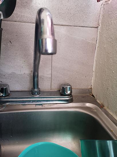 PIDEN MEJORA DE AGUA POTABLE EN CALLES DE LA ZONA CENTRO EN FRESNILLO