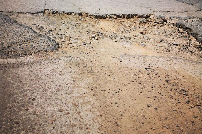 PIDEN MEJORA EN CARRETERA A COMUNIDAD EMANCIPACIÓN