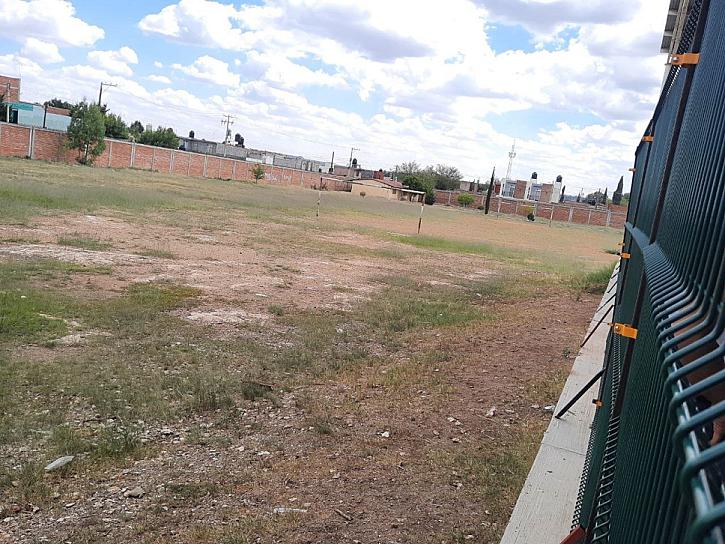 PIDEN PADRES DE FAMILIA MEJORAS EN SANITARIOS DE ESCUELA MARÍA R. MURILLO 