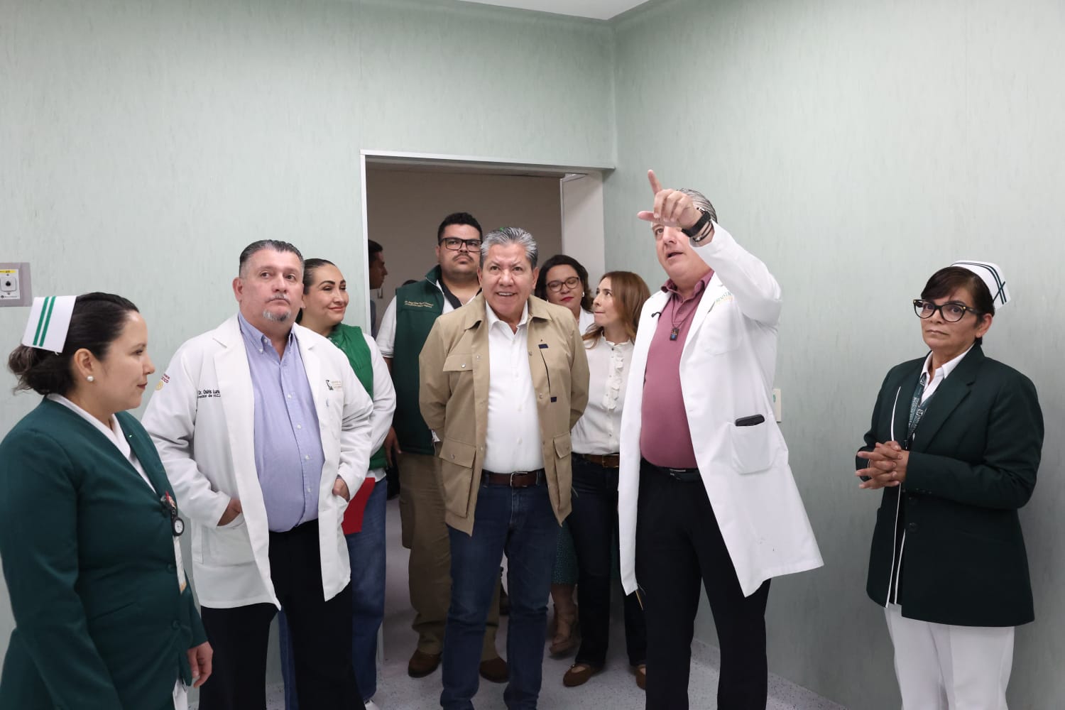 SUPERVISA DAVID MONREAL REHABILITACIÓN DE QUIRÓFANOS EN JUCHIPILA Y JALPA