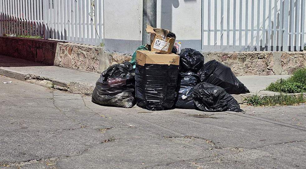 PIDEN VECINOS QUE SE REGULARICE SERVICIO DE RECOLECCIÓN DE BASURA EN LA COLONIA PERIODISTAS 