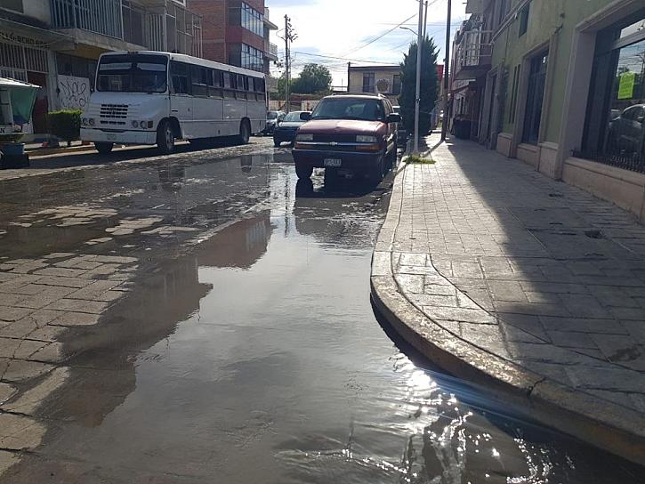 PIDEN VECINOS REPARACIÓN DE DRENAJE EN LA ZONA CENTRO DE FRESNILLO