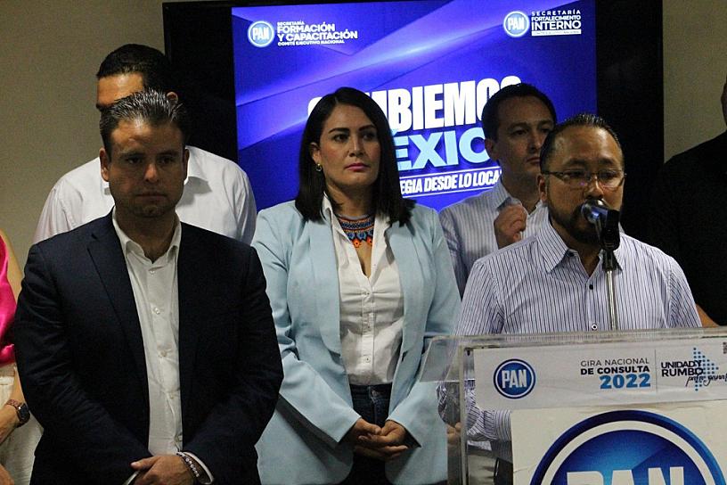 PIDE PAN QUE DELEGADA DEL BIENESTAR SAQUE LAS MANOS EN ENTREGA DE DESPENSAS