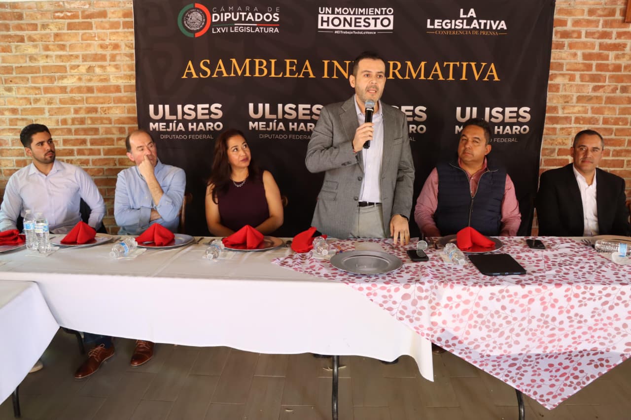 SE REÚNE ULISES MEJÍA HARO CON INTEGRANTES DEL SISTEMA NACIONAL DE INVESTIGADORES