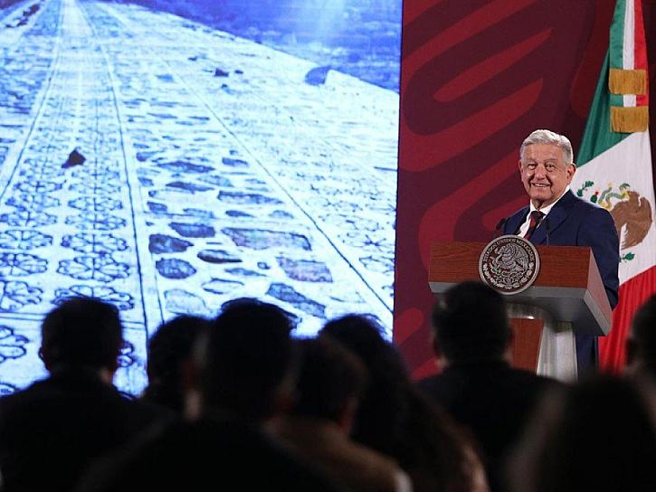 PODRÍA NO HABER TREN MAYA DE XPUJIL A CHETUMAL, ADVIERTE AMLO