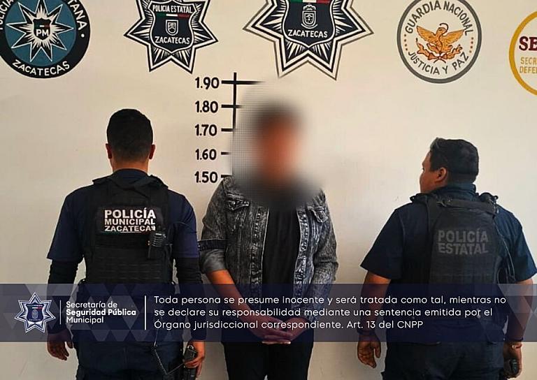 POR ALLANAMIENTO DE MORADA, DETIENEN A 3 HOMBRES
