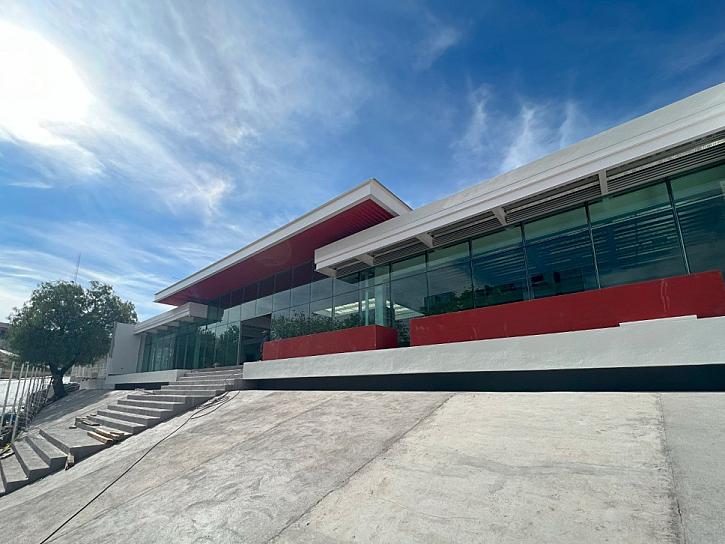 POR CONCLUIR, CONSTRUCCIÓN DEL GIMNASIO DE ALTO NIVEL DE LA CAPITAL