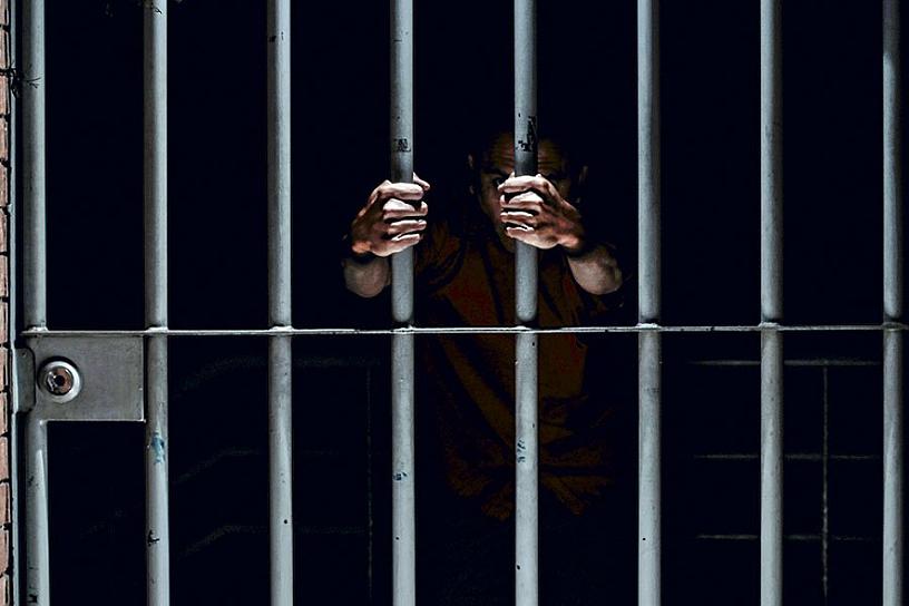 POR PORTACIÓN DE ARMAS Y DELITO CONTRA LA SALUD FGR OBTIENE SENTENCIA DE MÁS DE 13 AÑOS DE PRISIÓN PARA CUATRO PERSONAS