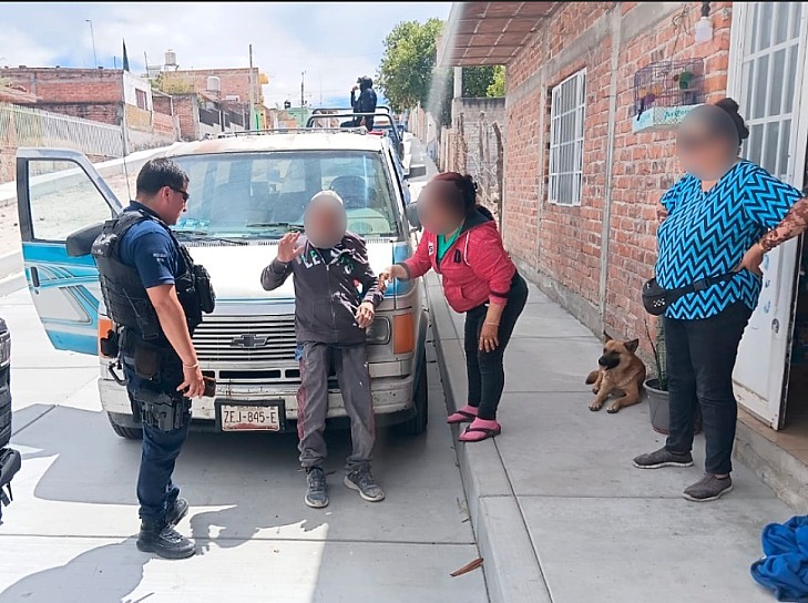LOCALIZAN POLICÍAS A ADULTO MAYOR EXTRAVIADO EN APULCO