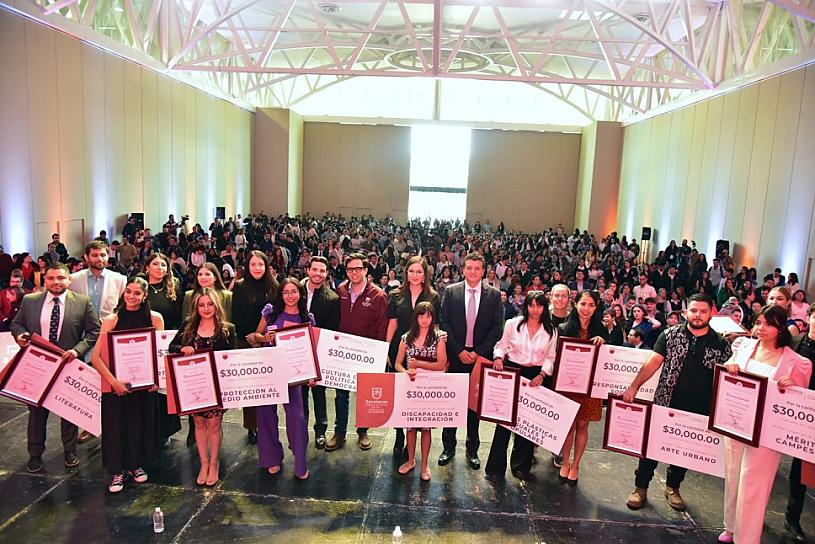 PREMIA GOBIERNO DE ZACATECAS TALENTO Y TRAYECTORIA DE LOS JÓVENES
