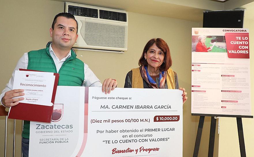 PREMIAN A GANADORA DEL CONCURSO “TE LO CUENTO CON VALORES”