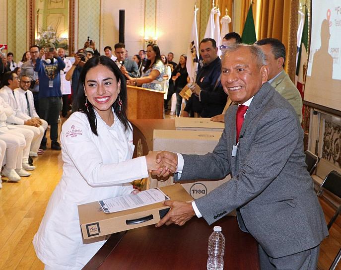 PREMIAN A GANADORES DE CONCURSO DE MODELADO ANATÓMICO DE ÓRGANOS