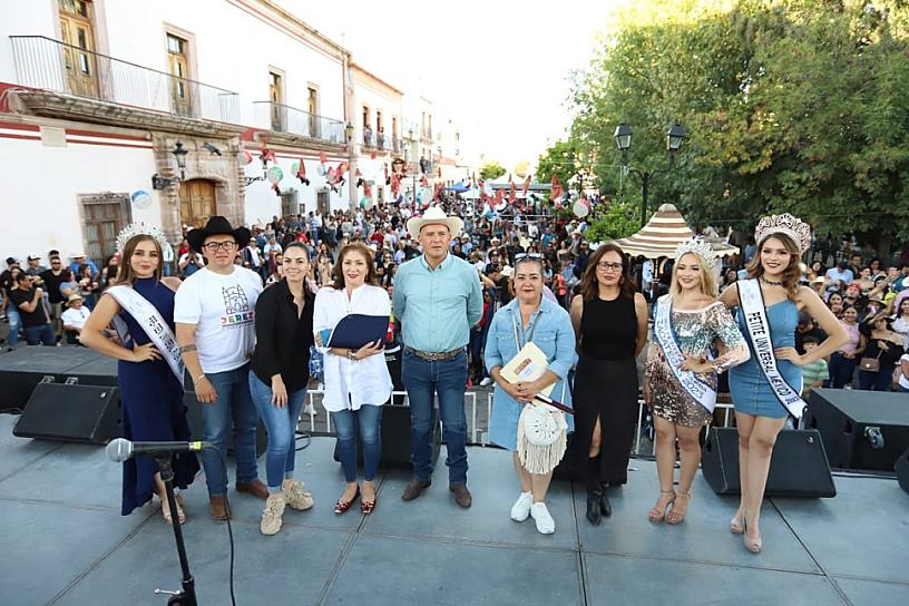 PREMIAN A GANADORES DEL 11 FESTIVAL DE LA TOSTADA EN JEREZ 