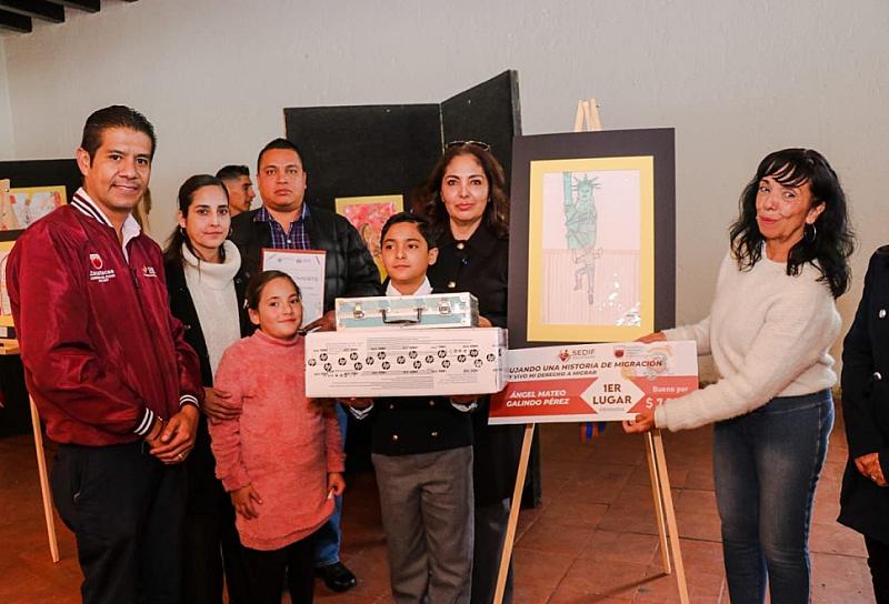 PREMIA SEDIF A GANADORES DE CONCURSO BINACIONAL DE DIBUJO