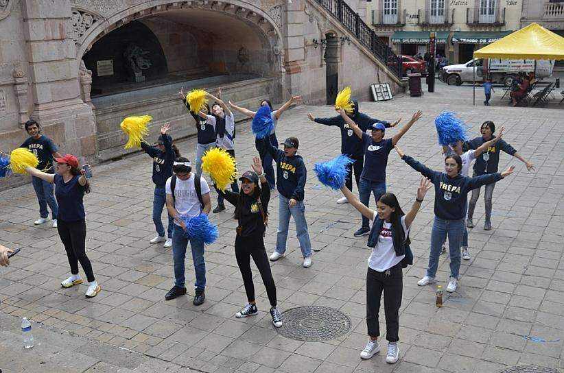 PREPARAN ALUMNOS DEL COLEGIO DEL CENTRO CELEBRACIONES DE FIN DE CURSOS 