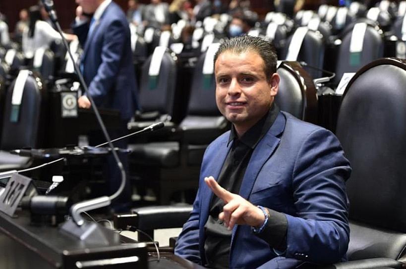 PREPARA VARELA INICIATIVA PARA BAJAR COSTO DE RECIBO DE ENERGÍA ELÉCTRICA 