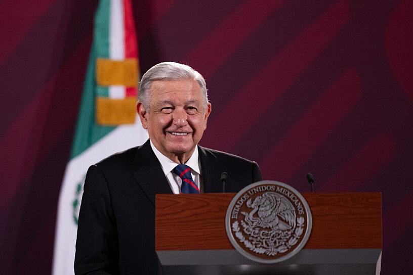 PRESENTA AMLO NUEVA SECCIÓN EN LA MAÑANERA PARA SORTEAR RESTRICCIONES DEL INE