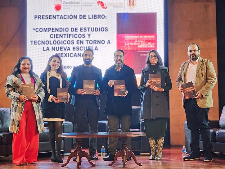 Presenta Cecytez libro recopilatorio del Primer Congreso Internacional de Educación Media Superior
