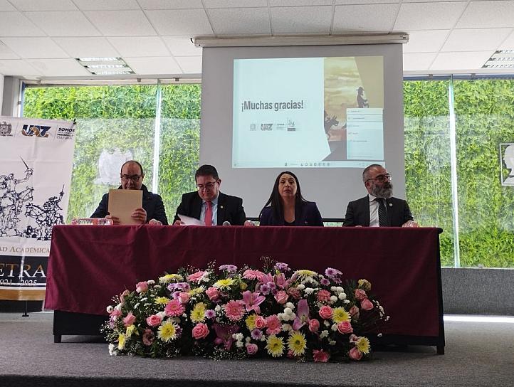 PRESENTA DIRECTORA DE LETRAS DE LA UAZ SU PRIMER INFORME