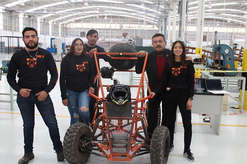 PRESENTAN ALUMNOS DE LA UTZAC 110 PROYECTOS EN EXPO INTEGRADORA 