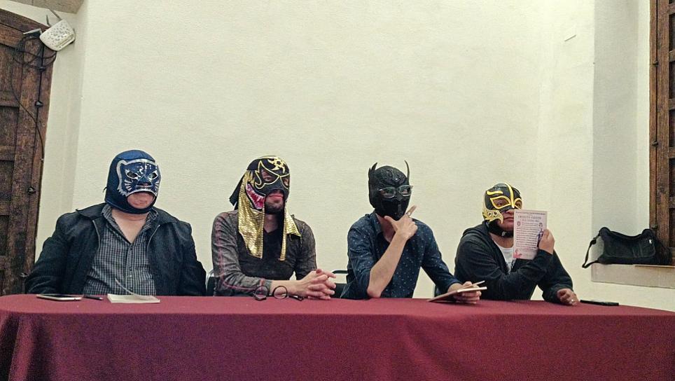 PRESENTAN ANTOLOGÍA AMORCITO-CORAZÓN Y SEIS LUCHAS MÁS 