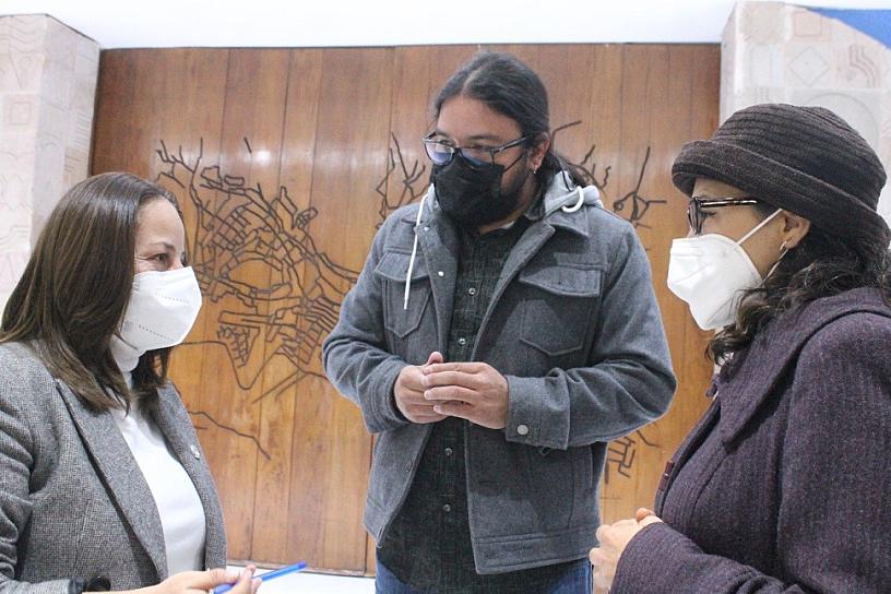 PRESENTAN CARPETA GRÁFICA ‘SUEÑOS Y DESIERTOS’