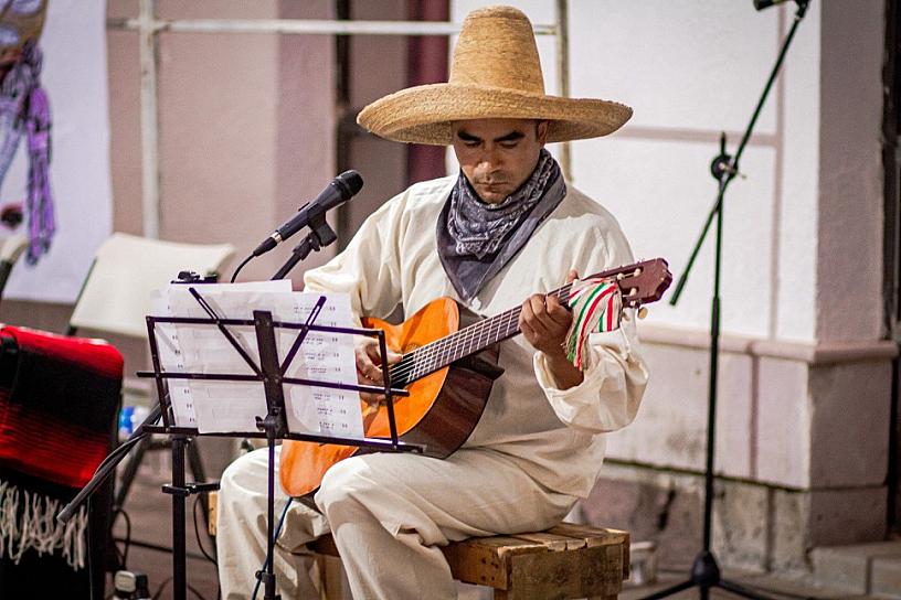 PRESENTAN CUENTO REVOLUCIONARIO "DUELO EN EL LLANO" EN LORETO
