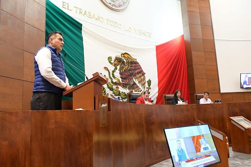 PRESENTAN DICTAMEN PARA DISCUTIR PLAN DE SEGURIDAD DE AMLO