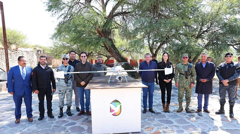 PRESENTAN DRONES PARA LABORES DE SEGURIDAD 