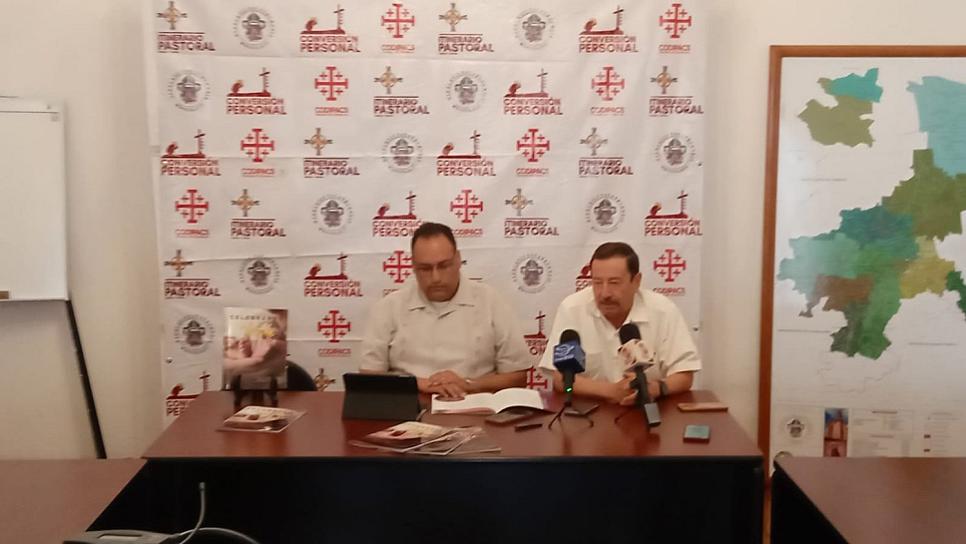PRESENTAN REVISTA ‘CELEBRANDO LA VIDA’