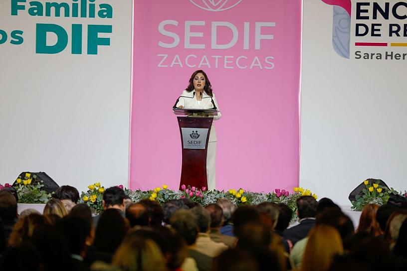 PRESENTA SARA HERNÁNDEZ RESULTADOS DE SU GESTIÓN AL FRENTE DEL SEDIF 