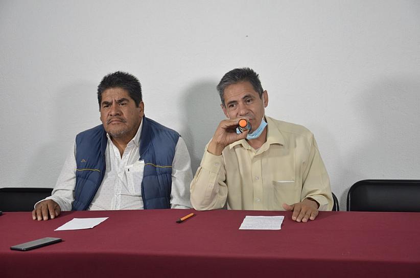 PRESIONA FPLZ AL PRESIDENTE LÓPEZ OBRADOR; LE ENTREGAN PLIEGO PETITORIO