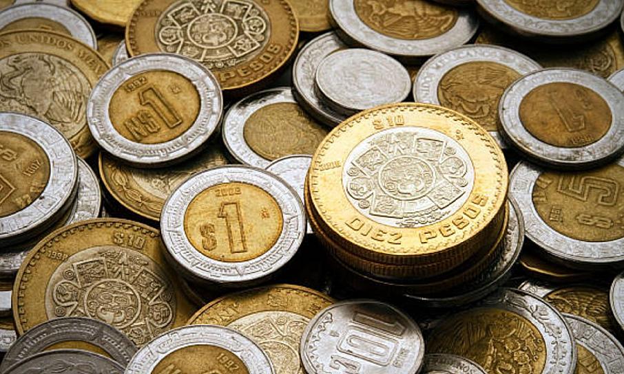 PRESUME EL PRESIDENTE QUE EL PESO ES LA ÚNICA MONEDA QUE NO SE DEPRECIADO FRENTE AL DÓLAR