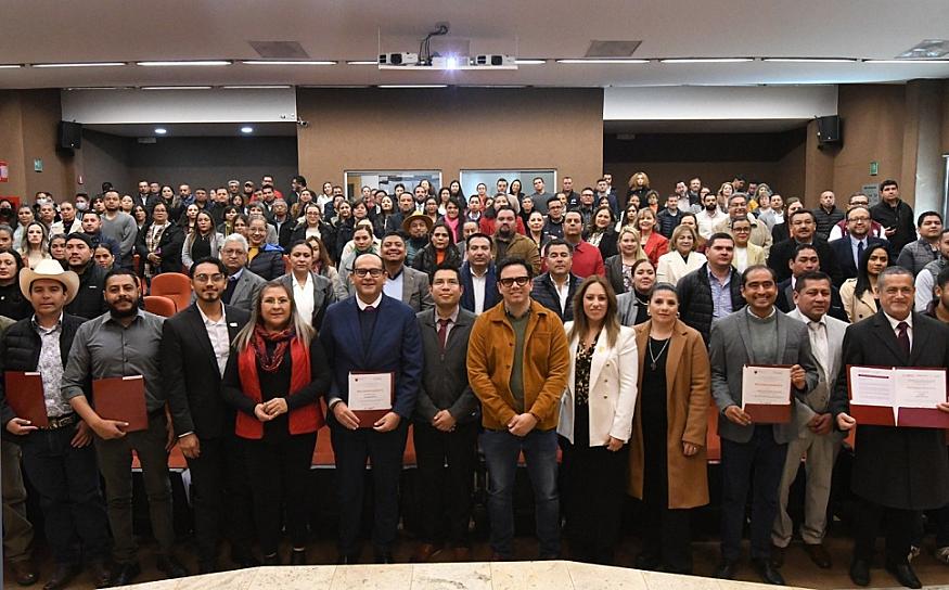 RECONOCE GOBIERNO A 31 MUNICIPIOS POR CONCLUIR SU GUÍA DE DESEMPEÑO 2023