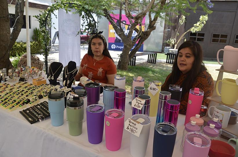 PROMUEVEN COMERCIO LOCAL EN BAZAR PARA EL 10 DE MAYO 