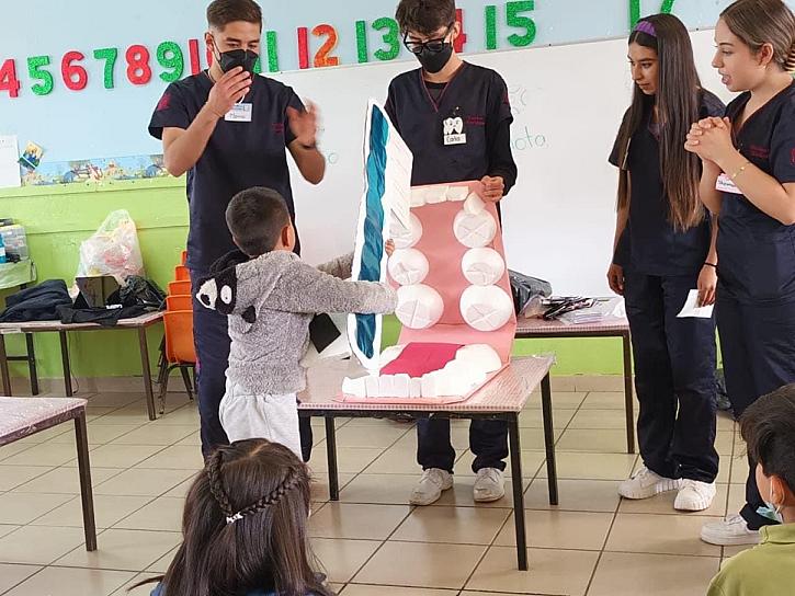 PROMUEVEN LA SALUD DENTAL EN JARDINES DE NIÑOS