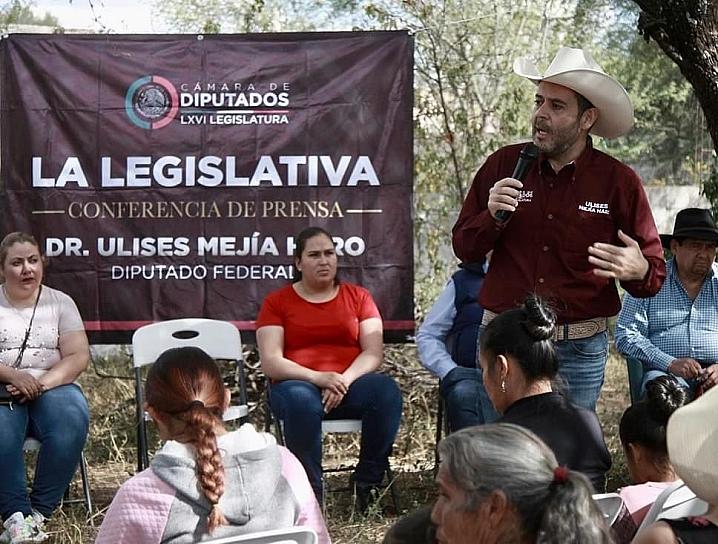 PROMUEVE ULISES MEJÍA OPORTUNIDADES PARA JÓVENES Y MEJORA DE SALARIOS