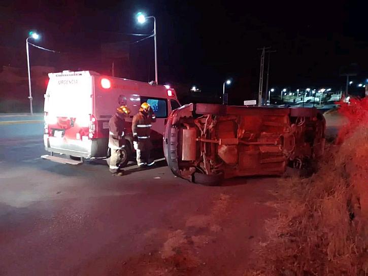 SE REGISTRA VOLCADURA EN CALZADA SOLIDARIDAD