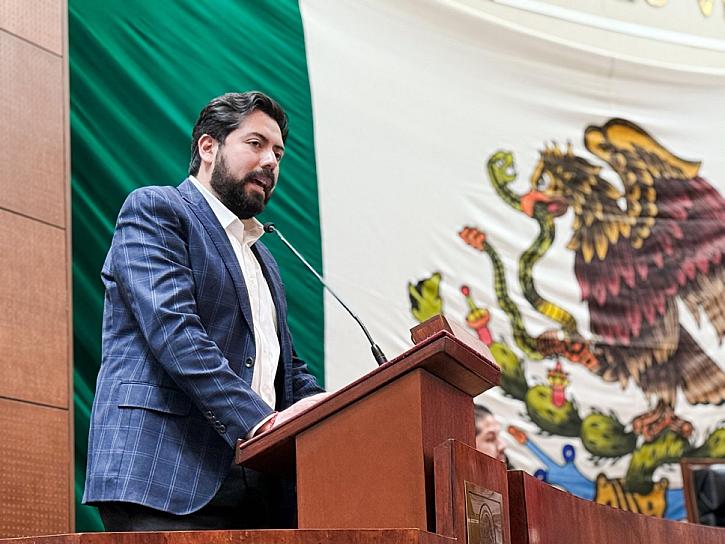 Propone Santos González garantizar educación en refugios para mujeres violentadas