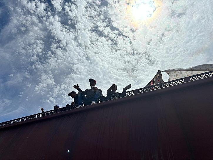PROPORCIONA GODEZAC AYUDA HUMANITARIA A MIGRANTES VARADOS