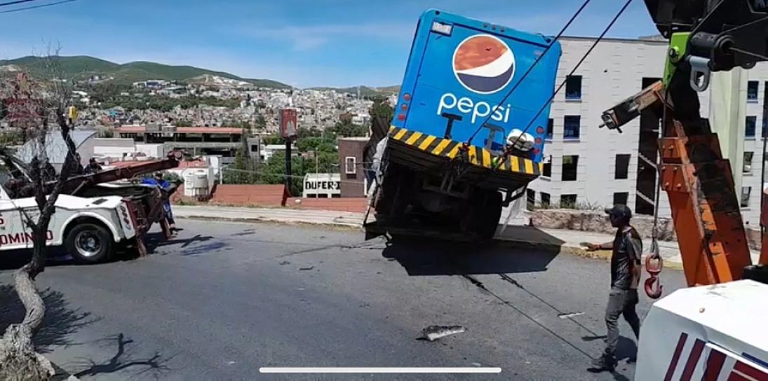 PROVOCA FALLA DE FRENOS ACCIDENTE DE CAMIÓN DE PEPSI 