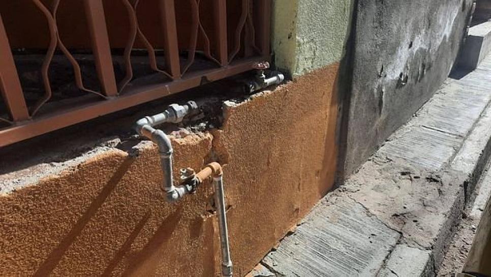 ¡QUÉ BÁRBAROS! SE ROBAN MEDIDORES EN SANTA RITA 