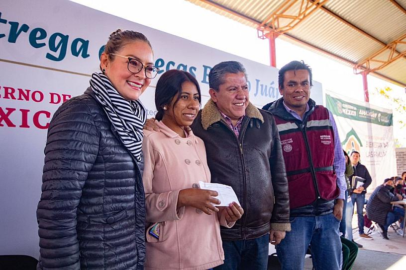 REFRENDA GOBERNADOR APOYO A FAVOR DE LA EDUCACIÓN