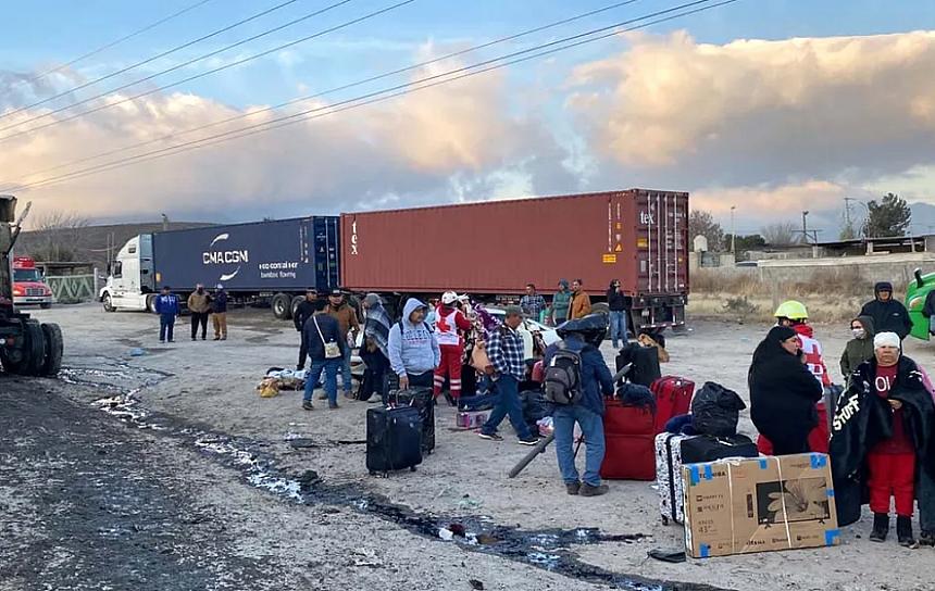 25 LESIONADOS, SALDE DE CHOQUE ENTRE CAMIÓN DE PASAJEROS Y TRÁILER 