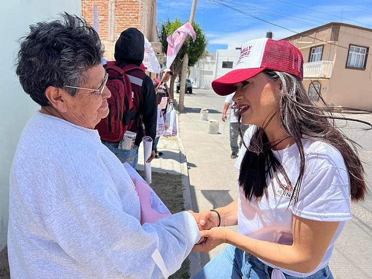 REALIZA BENNELLY HERNÁNDEZ CAMPAÑA CERCANA A LA GENTE 